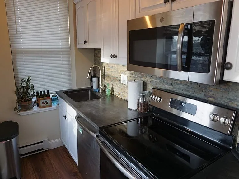 2 Cypress Rd #205 — Photo 5