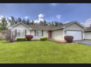 5064 Talaton St, Loves Park, IL 61111