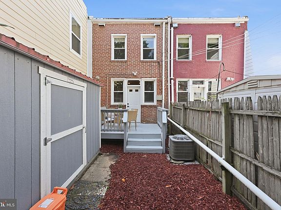 5th image of 1738 L St NE