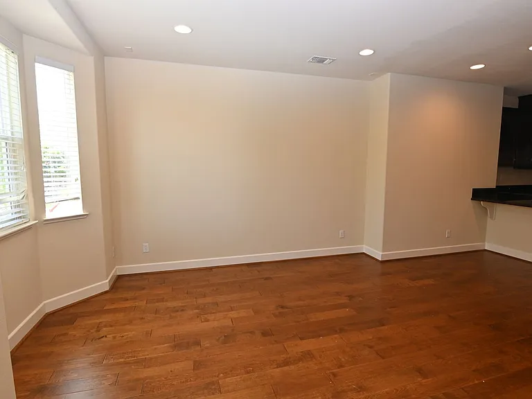 6543 Tralee Village Dr — Photo 17