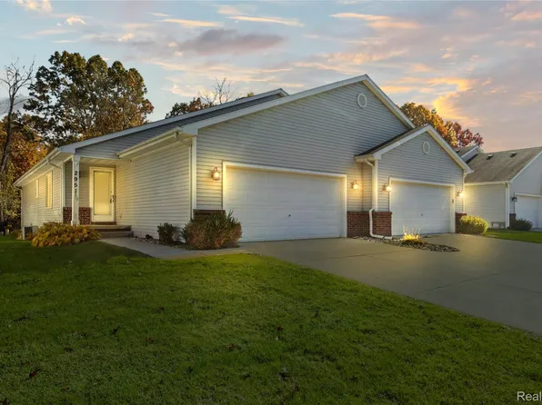 2951 Gabriel Dr, Commerce Township, MI 48382