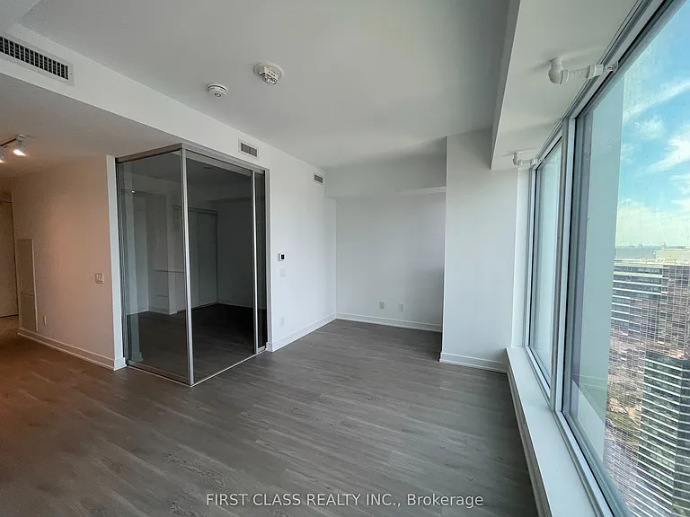 8 Wellesley St W #4107 — Photo 14