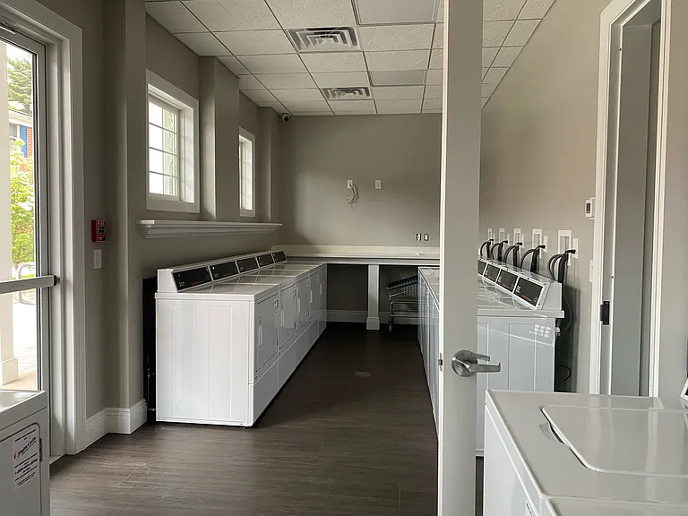 Center Grove Village — Photo 18
