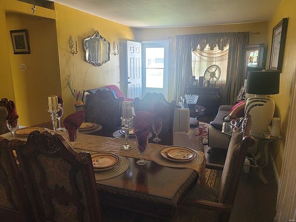 3rd image of 770 Tyson Dr