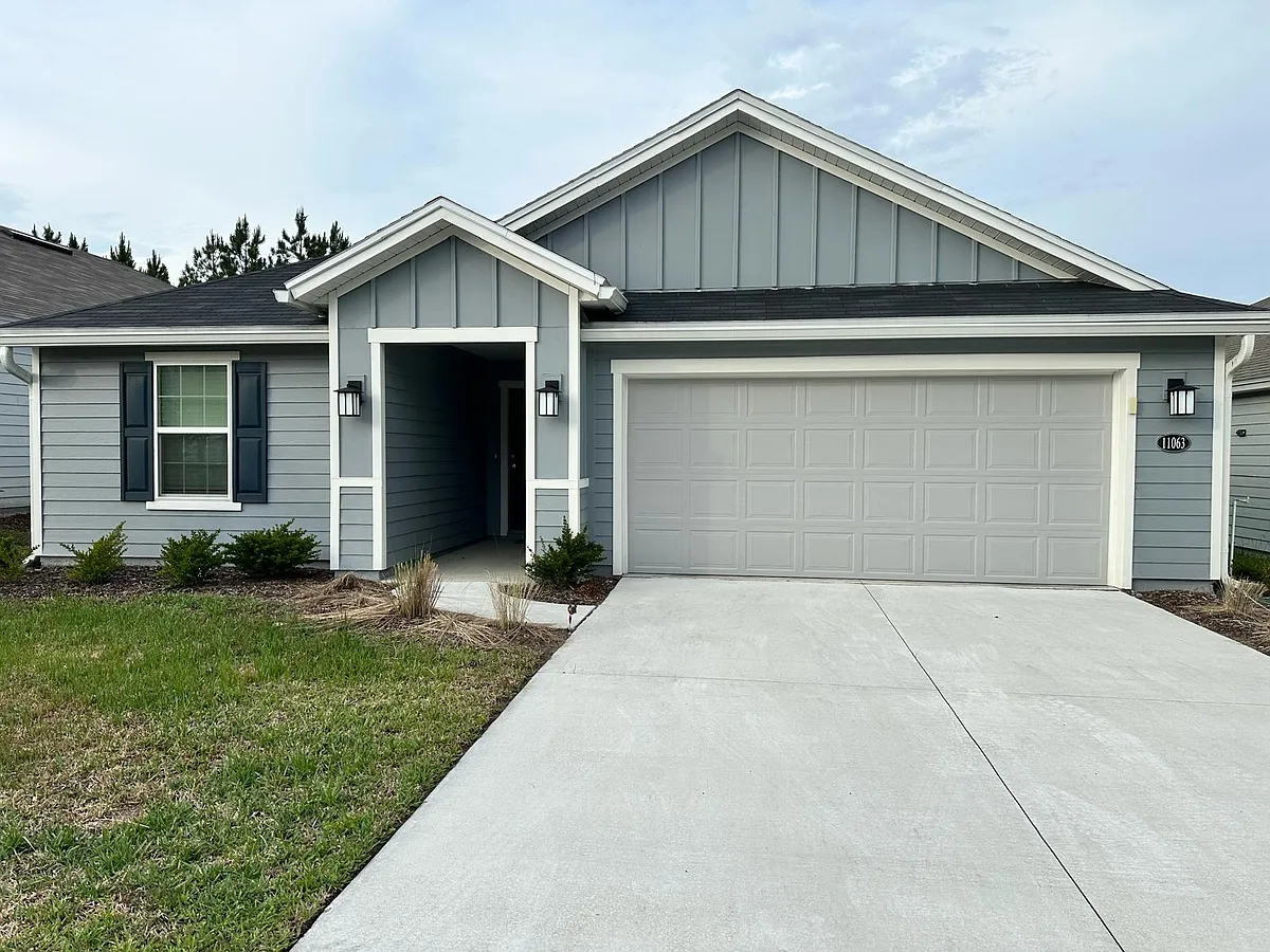 Building Photo - 11063 Stapleton Dr