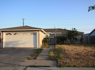 2402 Bobby Ln, Santa Ana, CA 92706