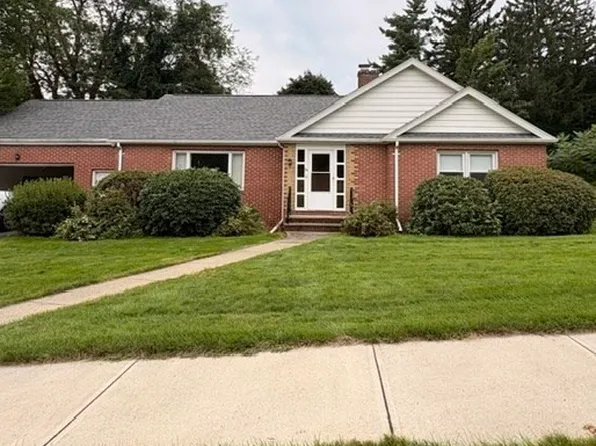 34 Vadnais St, Holyoke, MA 01040