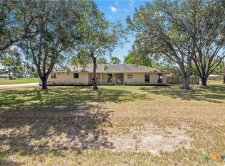 203 Michael St, Inez, TX 77968