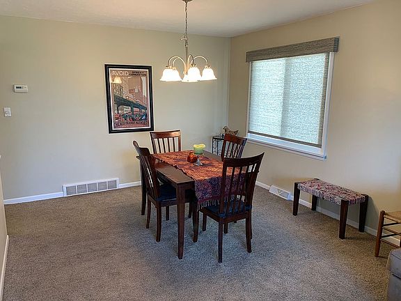 4th image of 5905 Ashcroft Dr