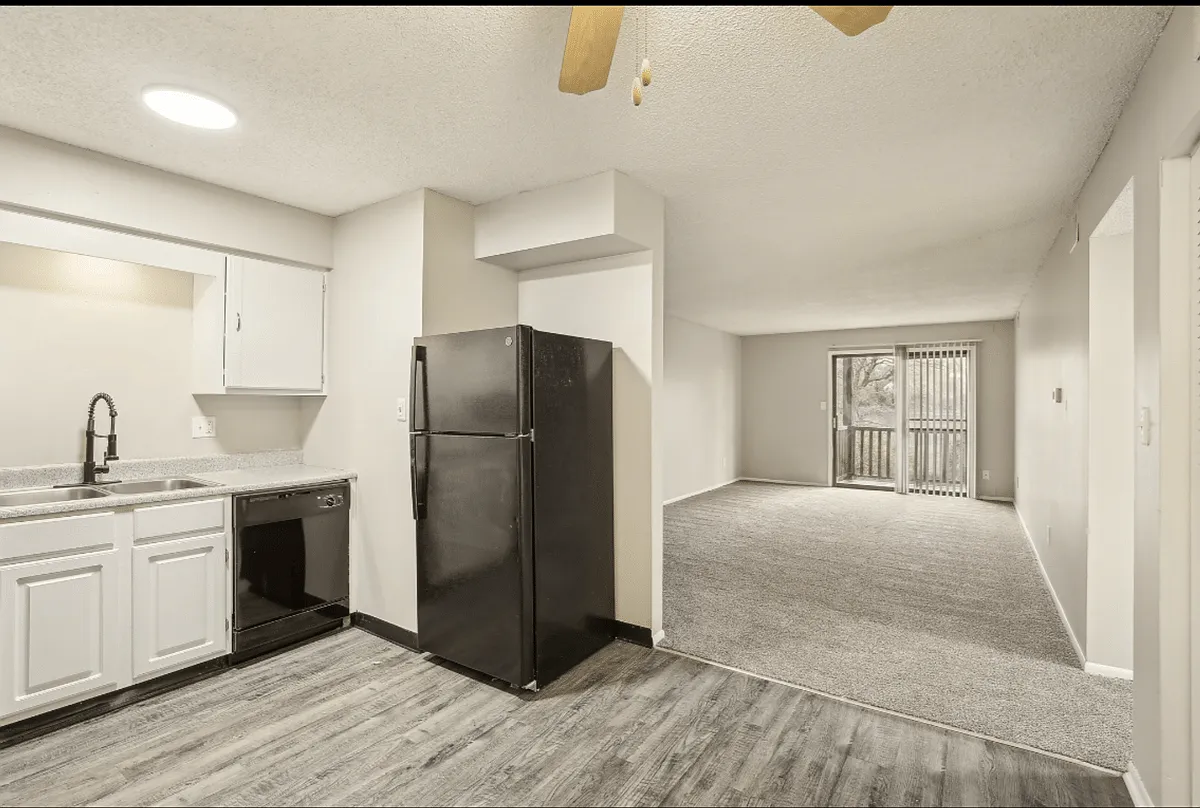 8625 E Utopia Pkwy — Photo 4