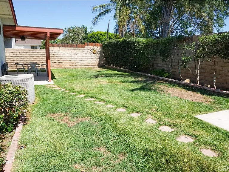 21848 Dupont St — Photo 23