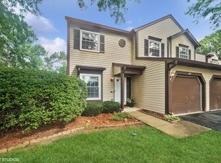 627 Ascot Ln, Streamwood, IL 60107