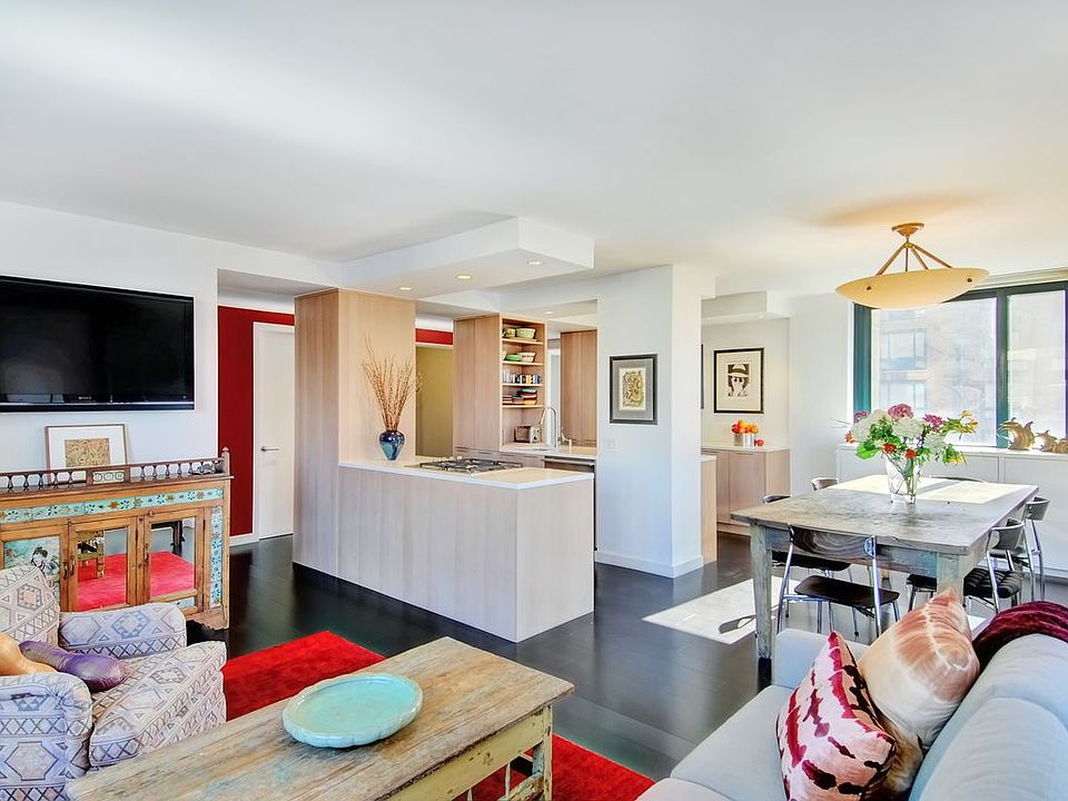 1st image of 1 Irving Pl