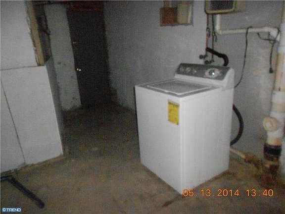 5th image of 6747 Harley Ave