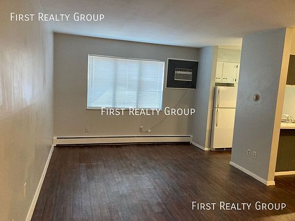 2nd image of 1355 Ohmer Ave #10