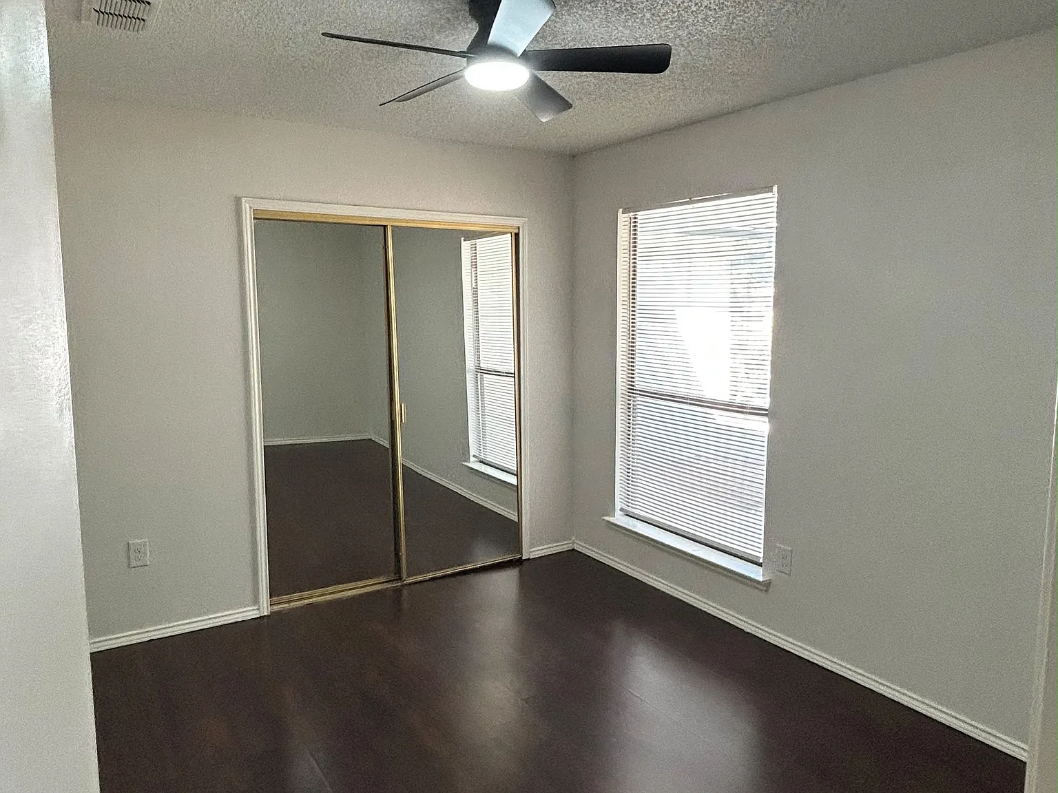3 bed, 1702 sqft, $2,295 — Photo 3