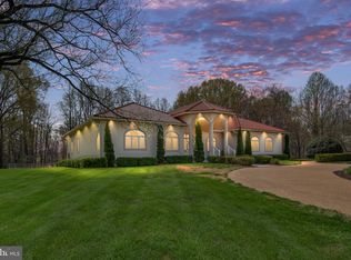 11227 N Club Dr, Fredericksburg, VA