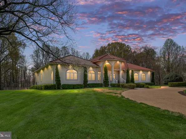 11227 N Club Dr, Fredericksburg, VA 22408