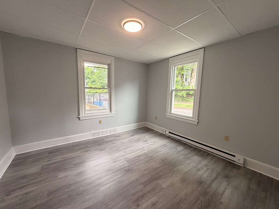 2nd image of 59-61 Perry Ave #1A