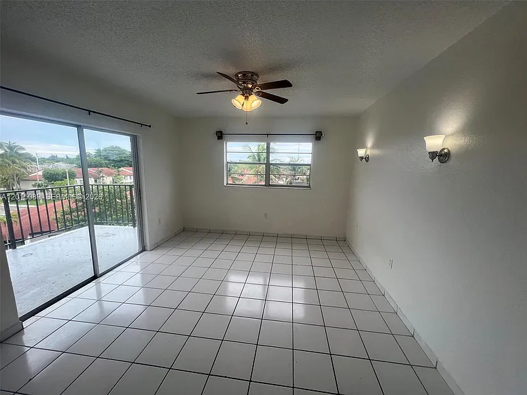 5100 SW 41st St #Penthouse 6 — Photo 14