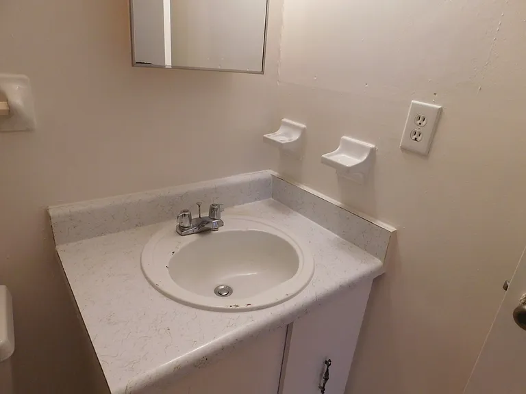 6240 Macon Rd — Photo 7