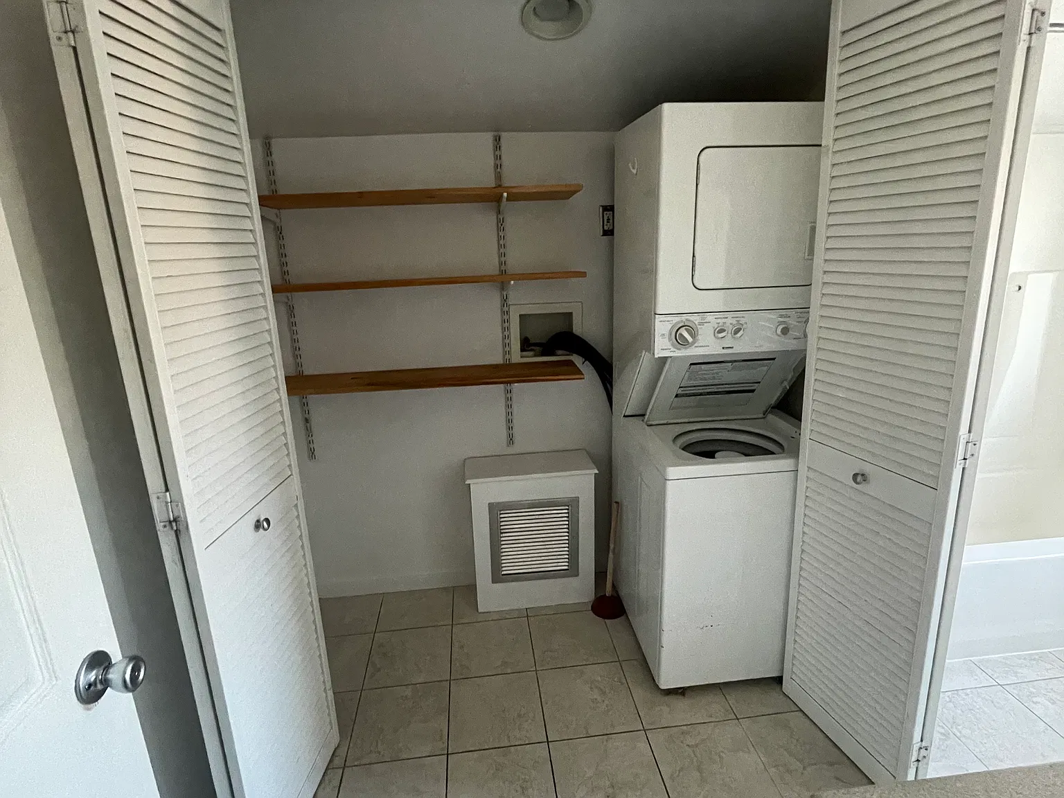 1 bed, 800 sqft, $1,500 — Photo 3