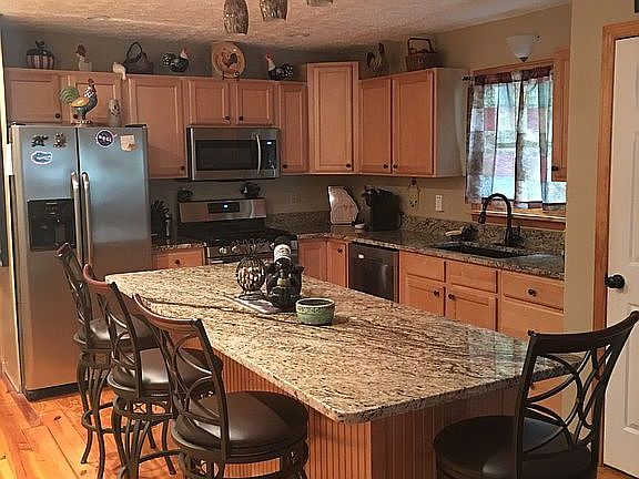 5th image of 2197 Newport Dr