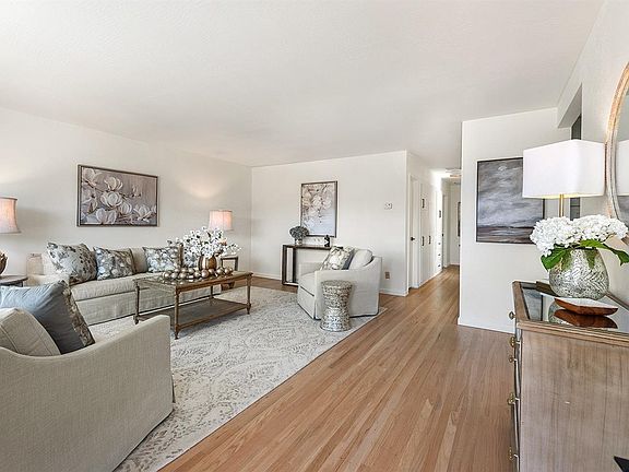 5th image of 2224 Santa Fe Drive