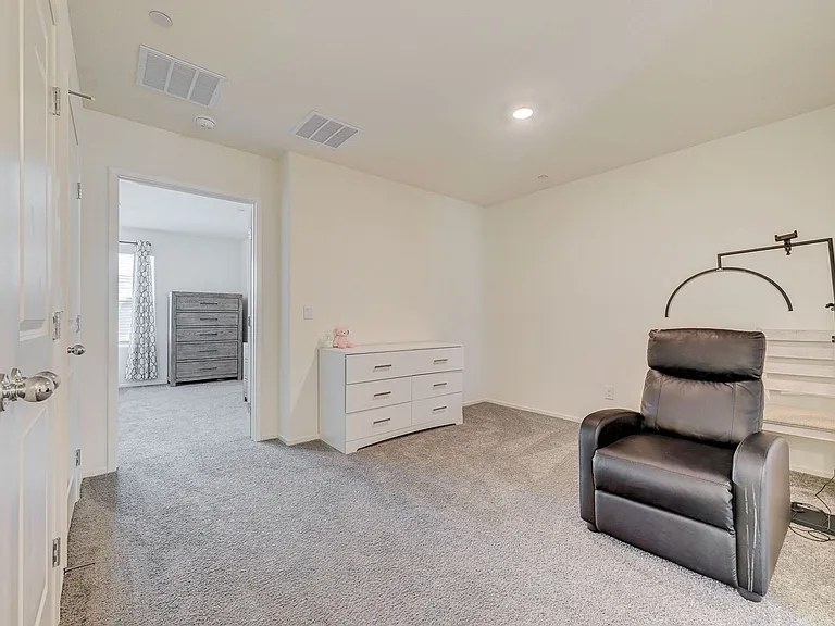 6928 Honor Hill St — Photo 28