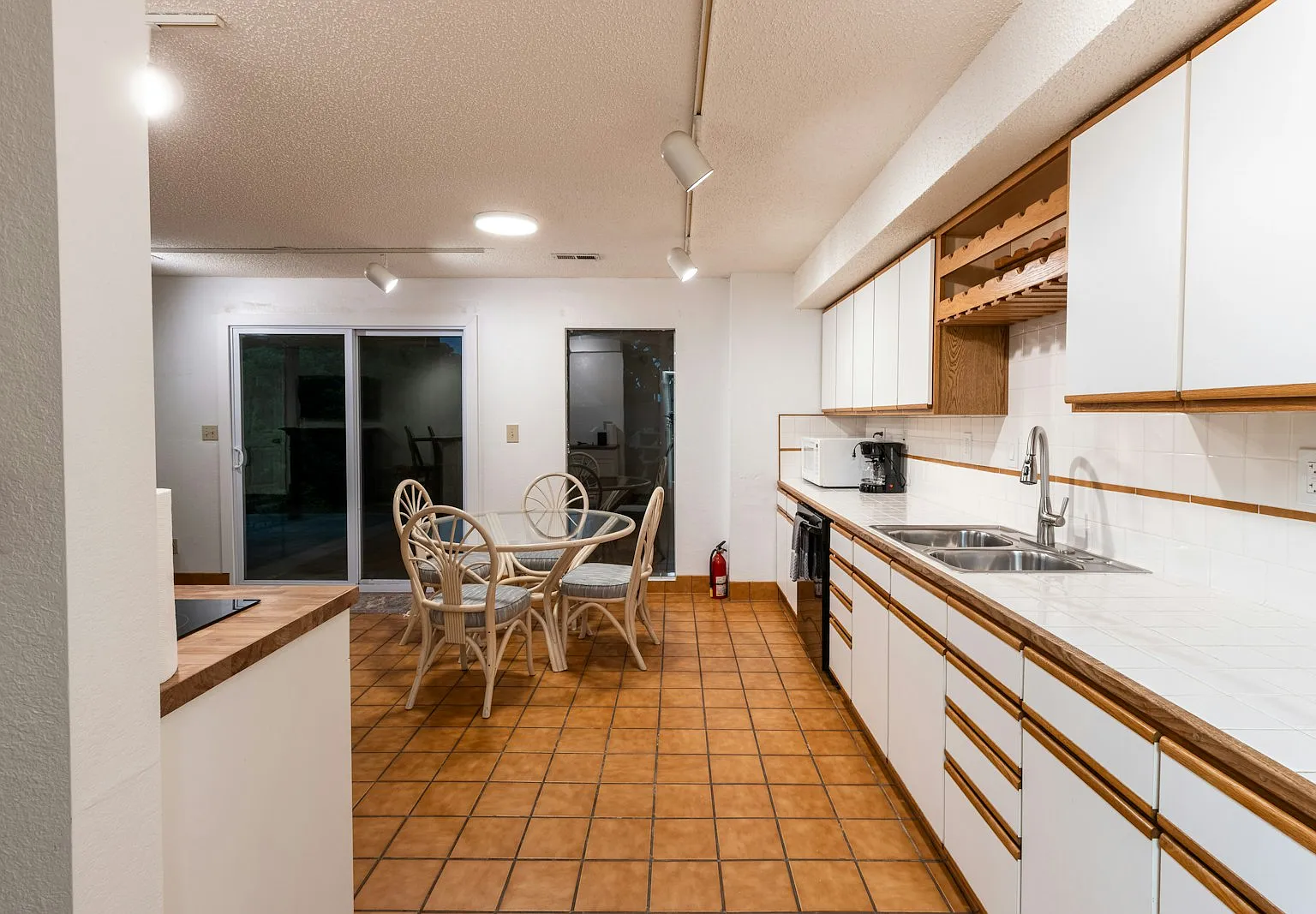 68 Klamm Park, Unit 3 bed Lower — Photo 4