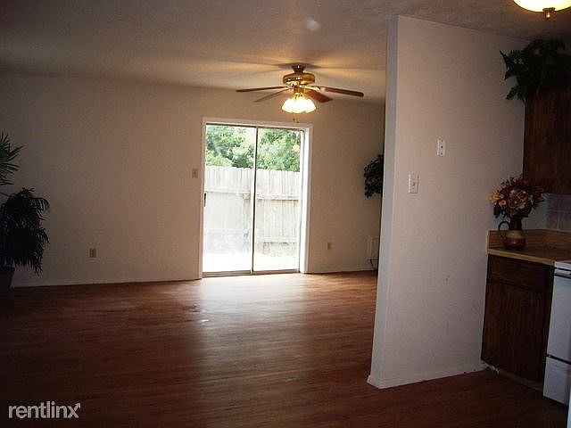 Downstairs Living room has door to back yard, upstairs Livin