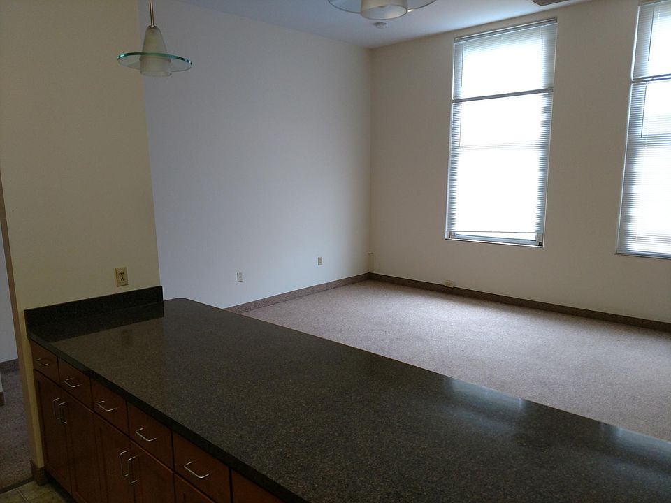 2nd image of 73 Washington St APT C3