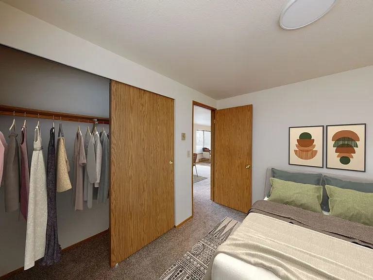Kelly Anne Apartments — Photo 42
