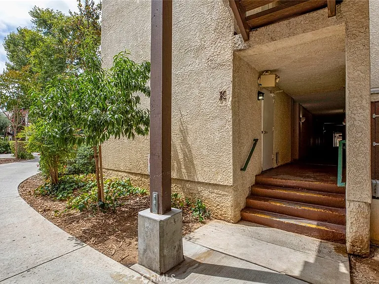 5460 White Oak Ave #K301 — Photo 12