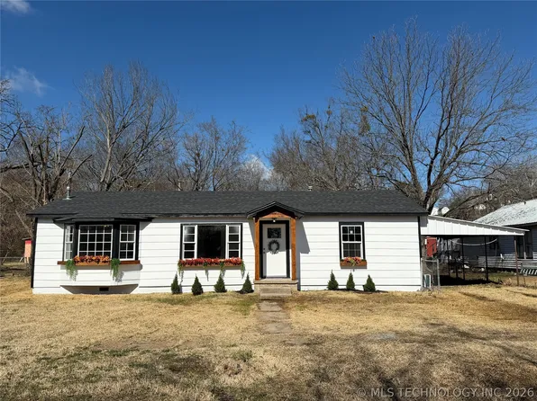 407 E Blair Ave, Wilburton, OK 74578