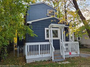 218 E Twelve Mile Rd, Royal Oak, MI 48073