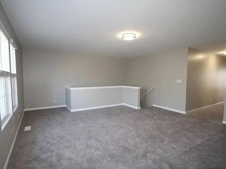 353 Springbrook Trl S — Photo 17
