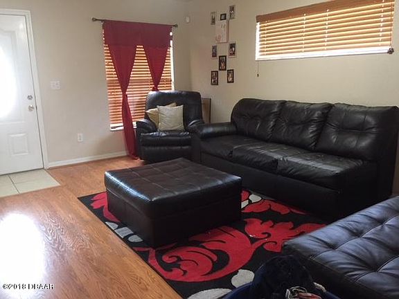 4th image of 749 Iowa St