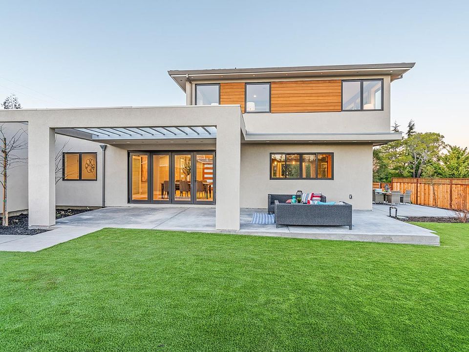 1st image of 786 Lakemead Way