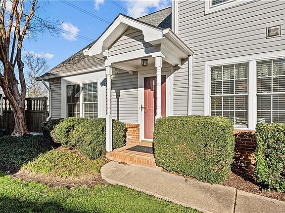 2nd image of 851 Shoal Creek Trl