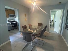 16909 N Bay Rd