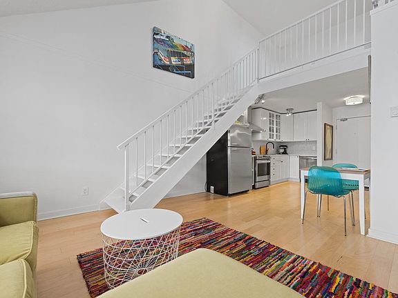 2nd image of 3465 Glen Dr #203