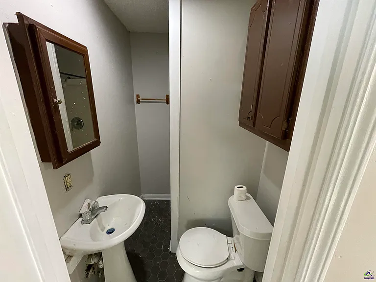 1235 Boone St — Photo 16