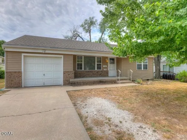1316 Massachusetts Ave, Joplin, MO 64801