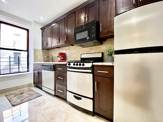 Rented by Voro NYC | media 18