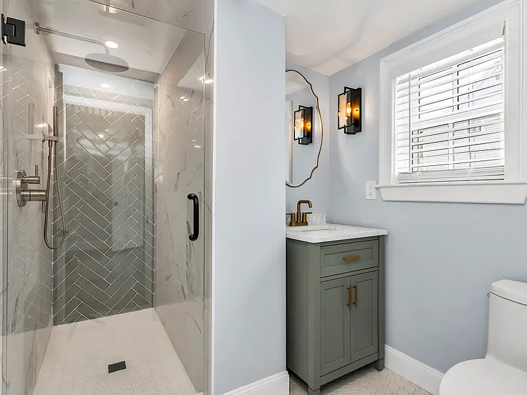 20 Pickman St #2 — Photo 21