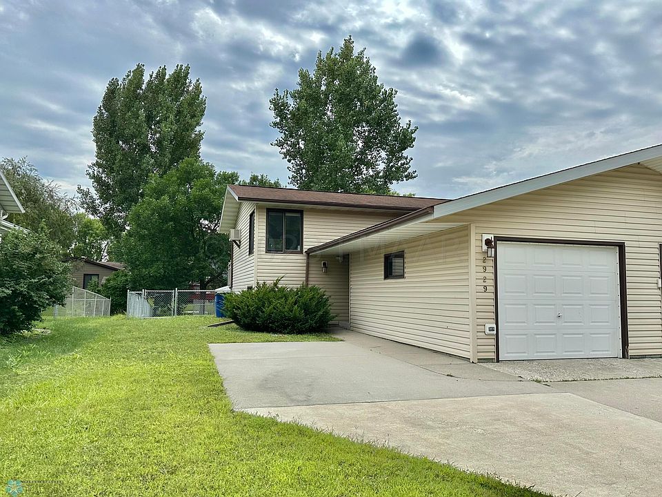 1st image of 2929 Heatherwood Cir S