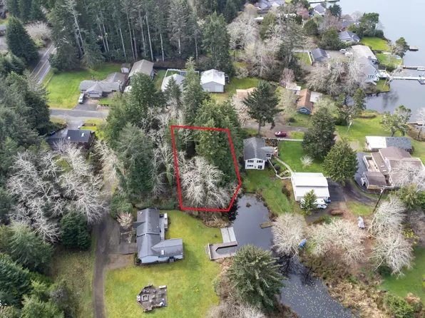 3725 NE 10th St, Otis, OR 97368