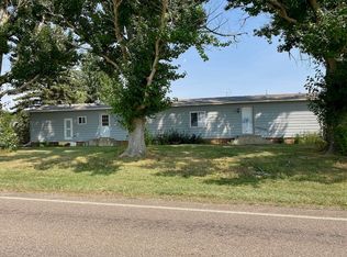 407 W Jackson Ave, Chester, MT 59522