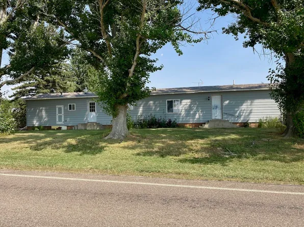 407 W Jackson Ave, Chester, MT 59522
